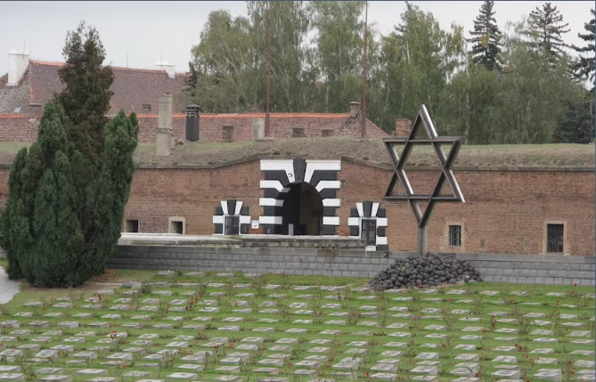 Tour of Terezin Concentration Camp Memorial from Prague - Image 3